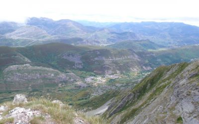 Lumajo – Lago de las Borras – Pico del Rebezo (1.916 m.) – Pico Muxivén Norte (2.023 m.) – Pico Muxivén (2.027 m.)