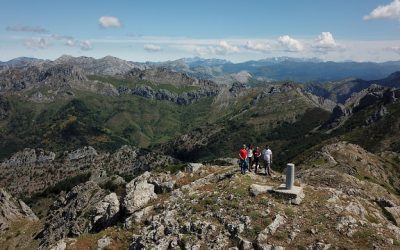 Argovejo – Pico Cerroso (1.838 m) – Hoz de la Escalera – Hayedo de Argovejo