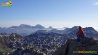 Alto de la Farrapona – Lagos de Saliencia – Pico Albo Occidental (2.066 m) – Pico Rubio (2.043 m) – Pico Albo Oriental (2.103 m)